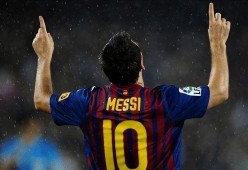 九游游戏 德罗巴焦点对战，梅西与60激战拜仁分钟，持续失利胜负难料！